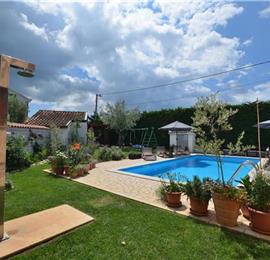 3 bedroom villa with pool near Poreč, sleeps 6